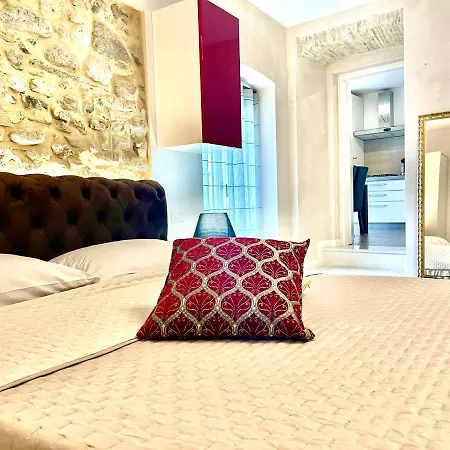 Dimora Di Charme & Apartment