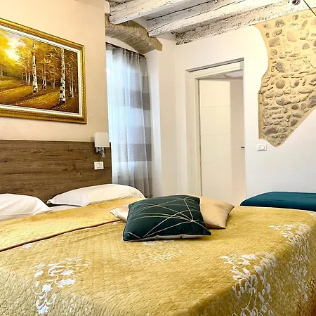 Apartment Dimora Di Charme & Peschiera del Garda