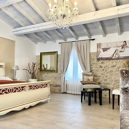 Dimora Di Charme & Apartment *