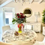 Apartmán Dimora Di Charme & *