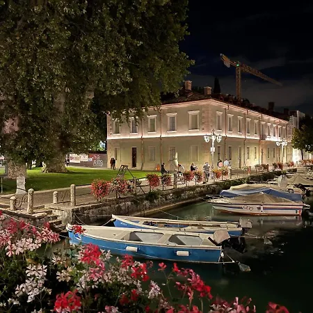 Dimora Di Charme & Apartament Peschiera del Garda
