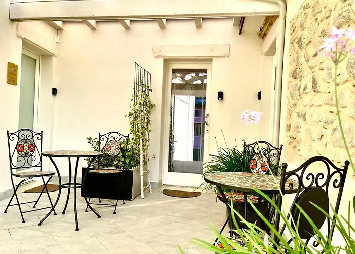 Dimora Di Charme & *